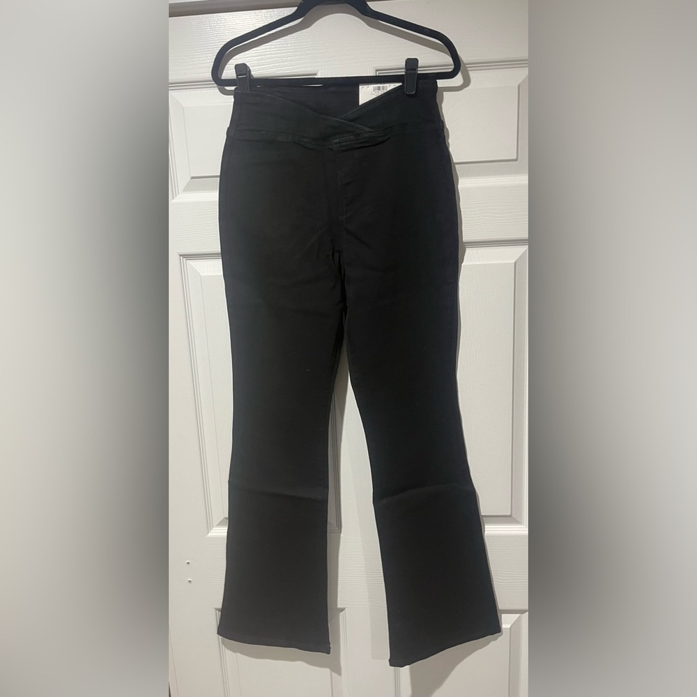 INC International Concepts Women’s Black Jeans